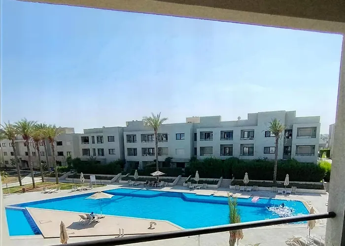 Salty Life Chalet, Azha Apartment *